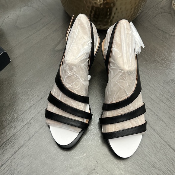 Naturalizer Taimi Heeled Sandal - Picture 4 of 7